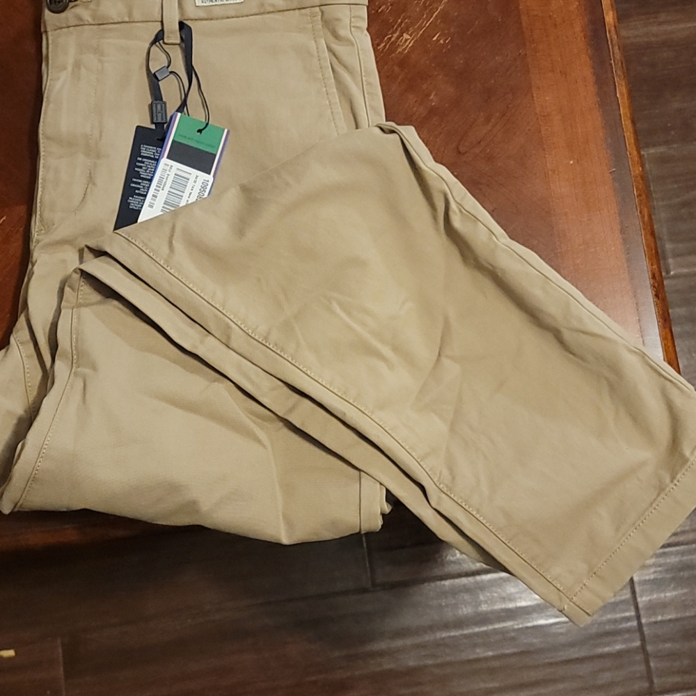 NWT Tommy Hilfiger "Original Chino" Khaki Pants